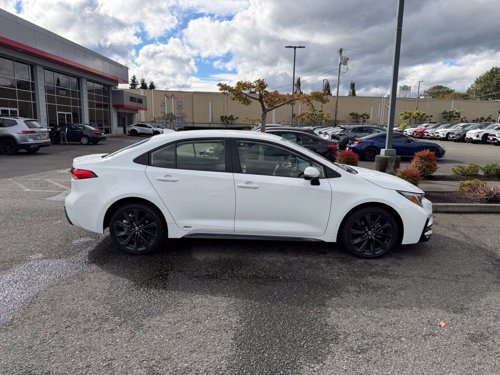 Certified 2026 Toyota Corolla SE w/ SE Premium Package AWD/4WD image 6