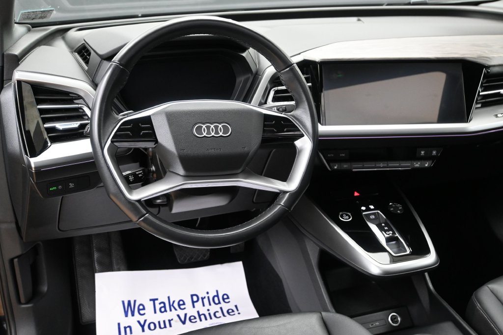 Used 2024 Audi Q4 e-tron Prestige AWD/4WD image 24