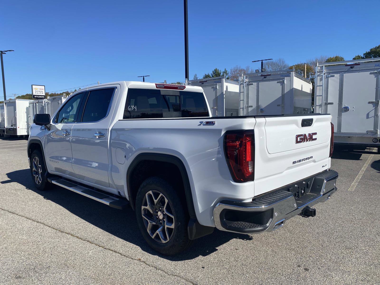 New 2026 GMC Sierra 1500 SLT w/ SLT Premium Plus Package image 3