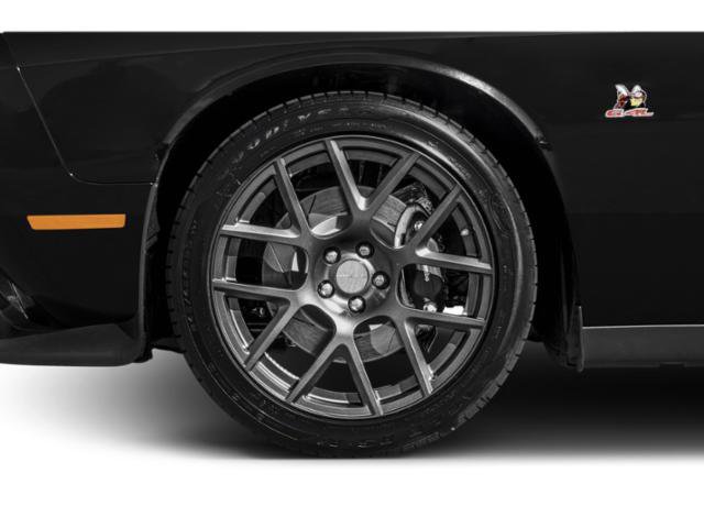 Used 2015 Dodge Challenger R/T Scat Pack w/ Leather Interior Group RWD image 14