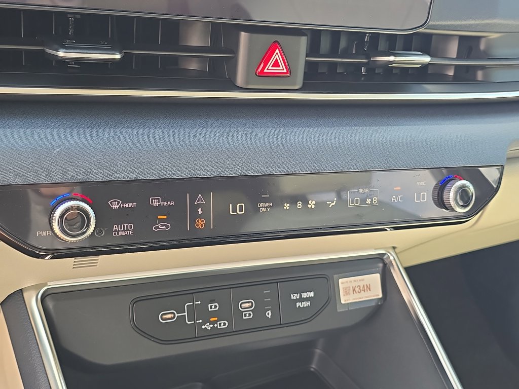 New 2026 Kia Carnival EX FWD image 25
