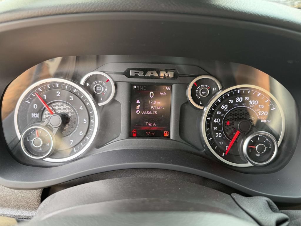 New 2026 RAM 2500 Big Horn AWD/4WD image 28