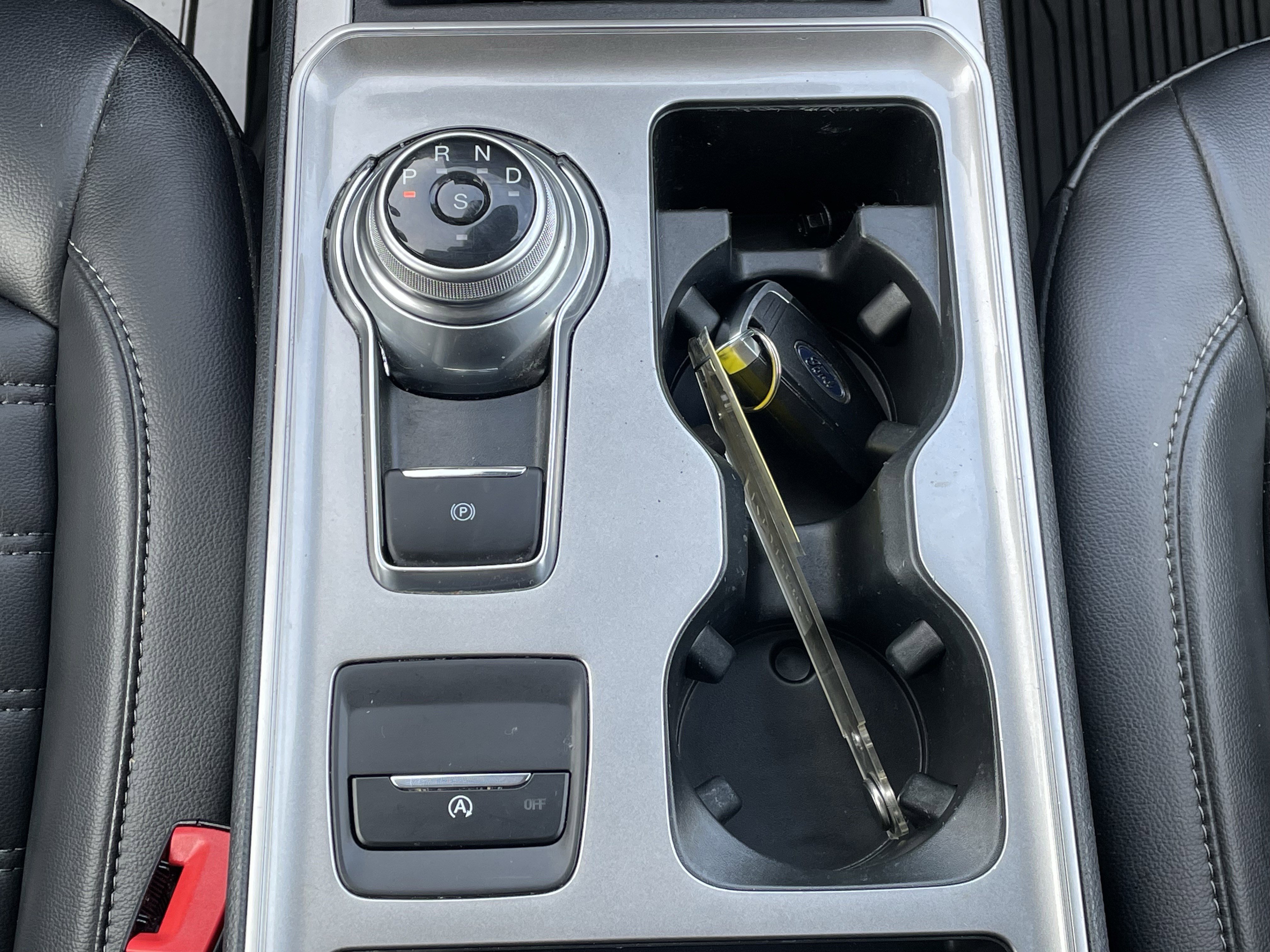 Used 2024 Ford Edge SEL w/ Convenience Package image 25