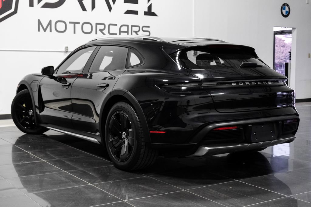 Used 2023 Porsche Taycan 4 Cross Turismo image 14