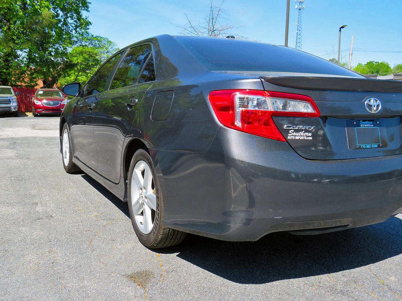 Used 2012 Toyota Camry SE FWD image 36