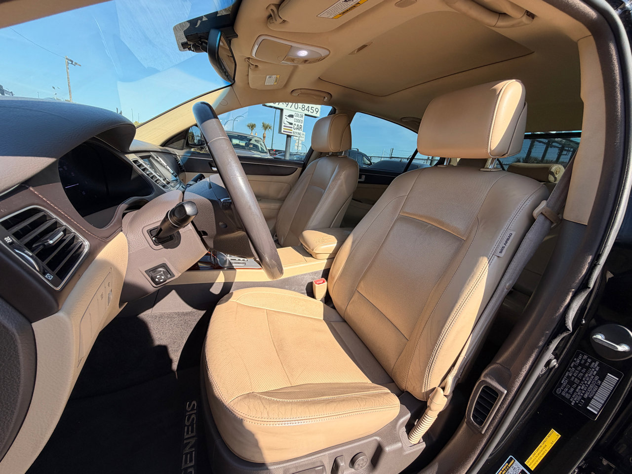 Used 2013 Hyundai Genesis 3.8 w/ Premium Pkg image 13