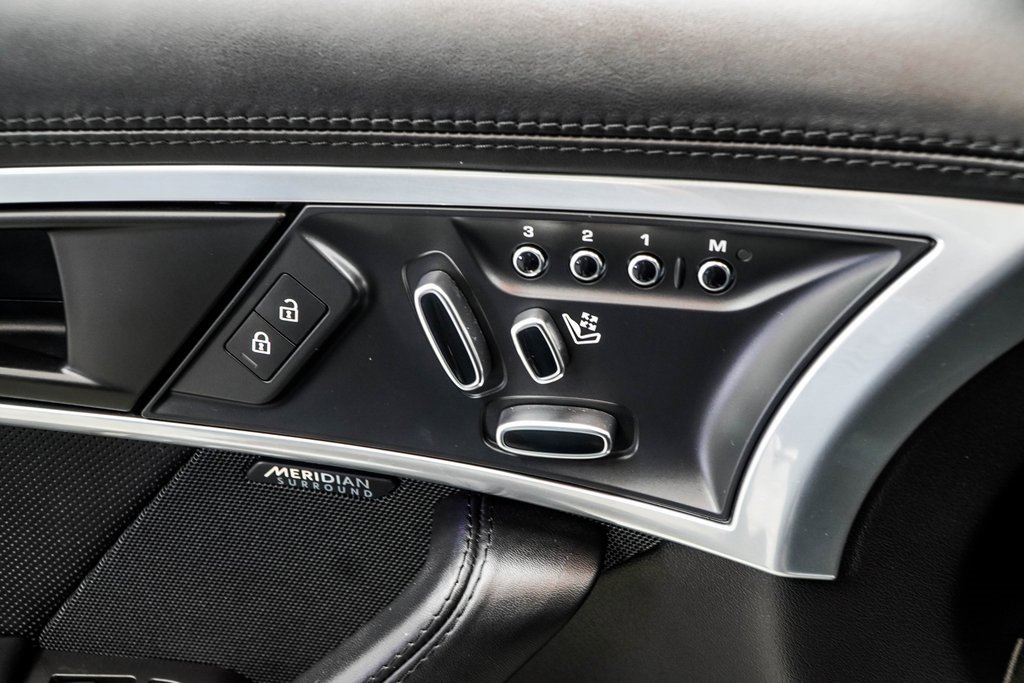 Used 2021 Jaguar F-TYPE R-Dynamic image 40