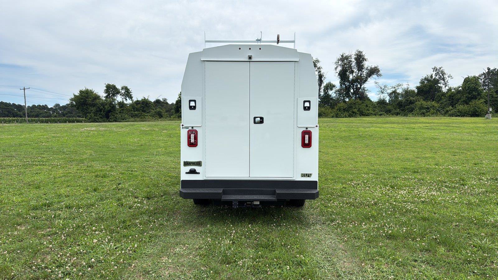 New 2026 Ford E-350 and Econoline 350 Super Duty w/ Power Equipment Group RWD image 4