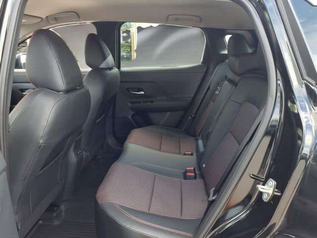 Used 2025 Nissan Kicks SR image 5