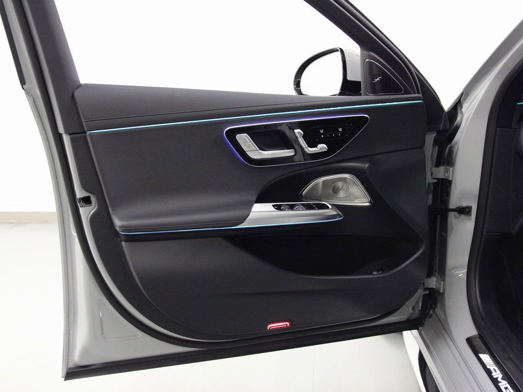 New 2026 Mercedes-Benz E 53 AMG e 4MATIC Sedan image 14