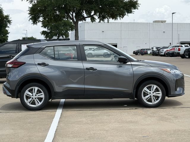 Used 2024 Nissan Kicks S FWD image 3