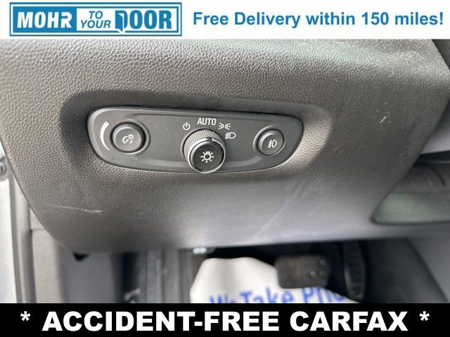 Used 2021 Chevrolet Traverse LT w/ LT Premium Package image 24