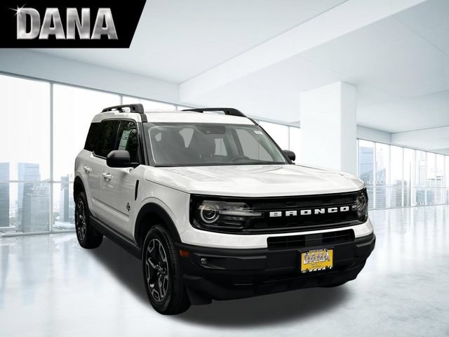 Certified 2023 Ford Bronco Sport Outer Banks w/ Tech Package AWD/4WD image 1