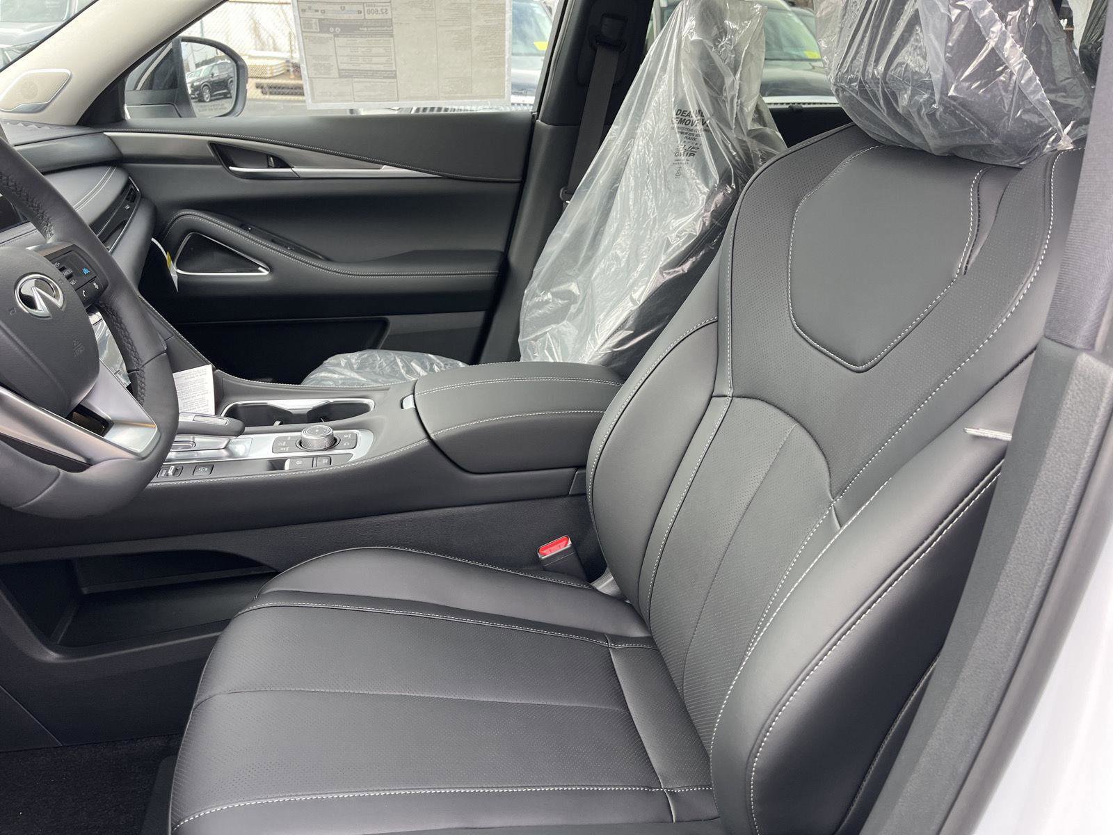 New 2026 INFINITI QX60 Luxe w/ Cargo Package image 9