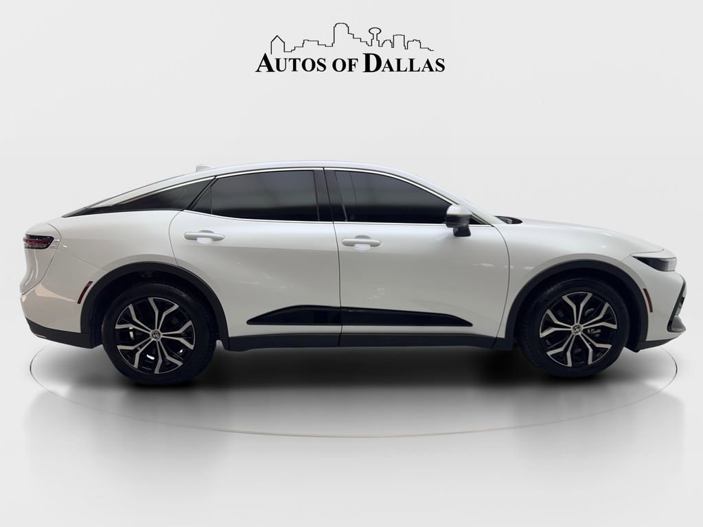 Used 2023 Toyota Crown XLE image 10