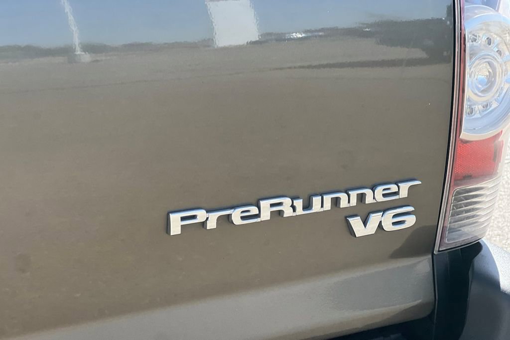 Used 2013 Toyota Tacoma PreRunner w/ TRD Off-Road Pkg RWD image 28