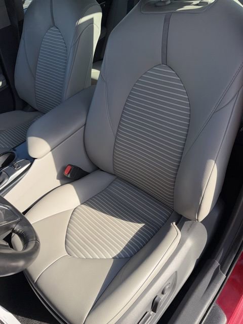 Used 2018 Toyota Camry SE FWD image 11