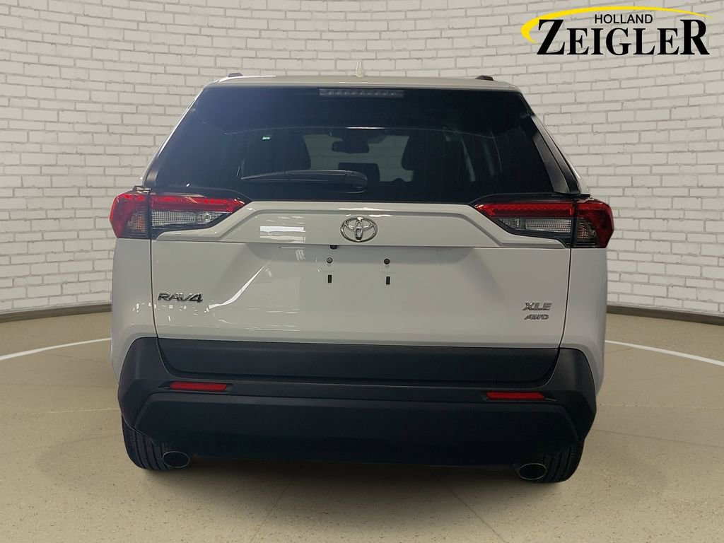 Used 2025 Toyota RAV4 XLE AWD/4WD image 6
