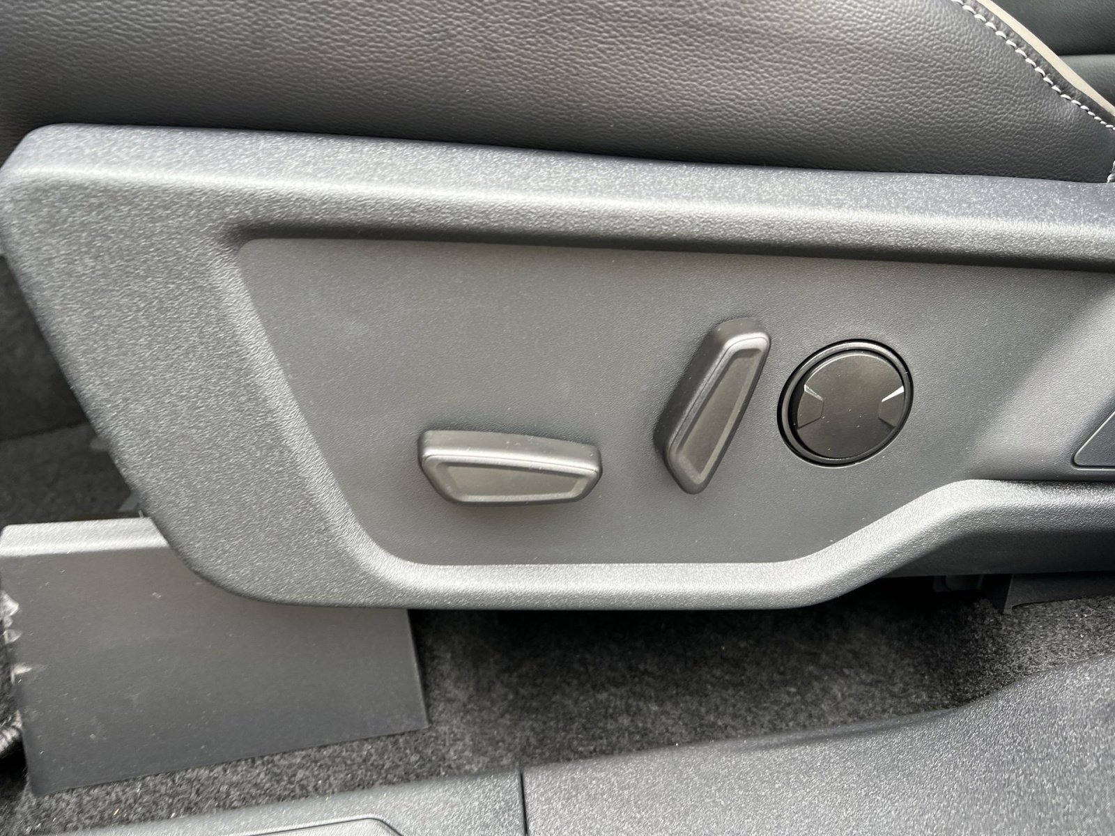 New 2025 Ford Bronco Outer Banks image 14