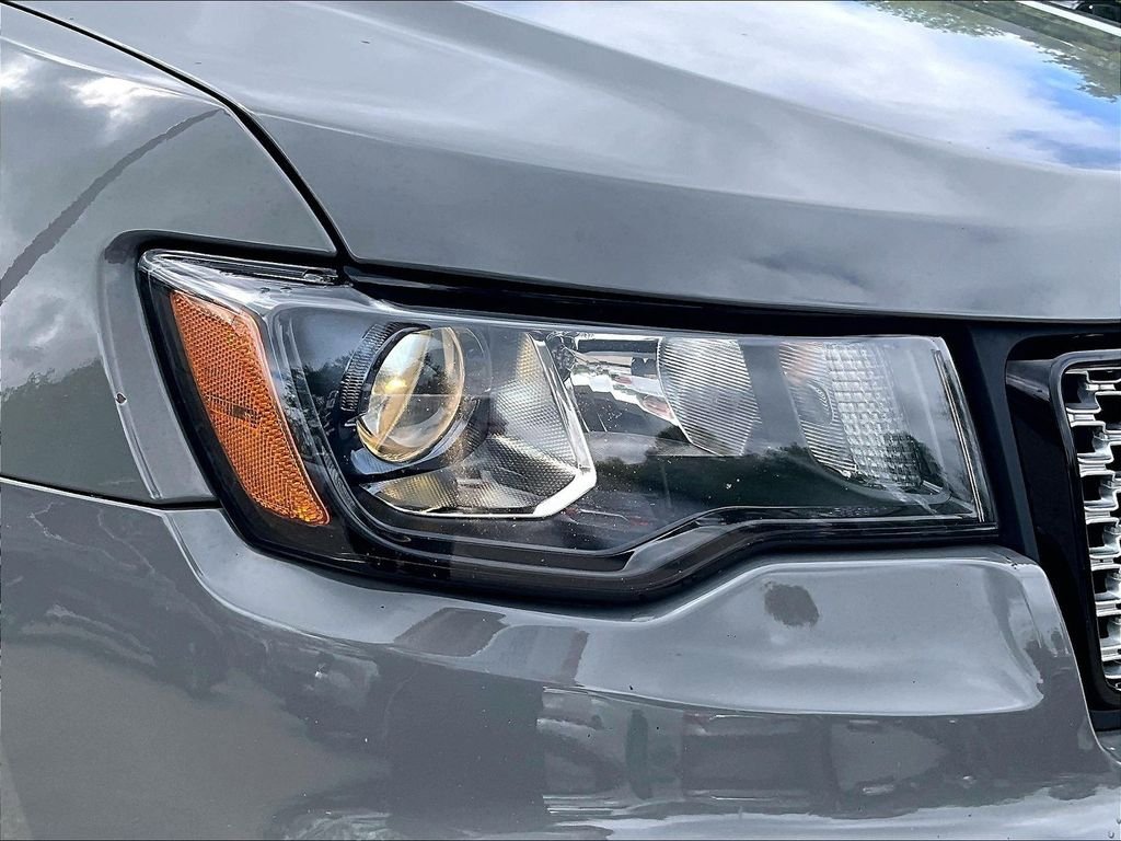 Used 2021 Jeep Grand Cherokee Laredo X AWD/4WD image 33