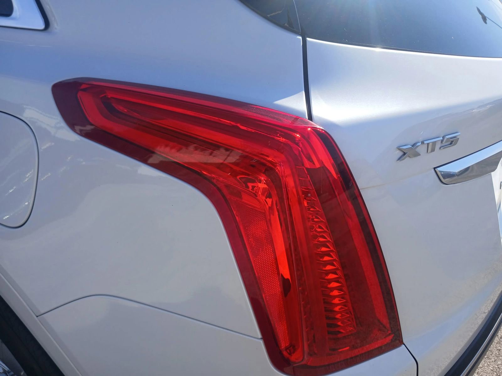 Used 2017 Cadillac XT5 FWD w/ LPO, Wheel Lock Package image 13