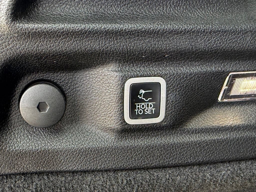 Certified 2025 Jeep Grand Cherokee L Summit AWD/4WD image 41
