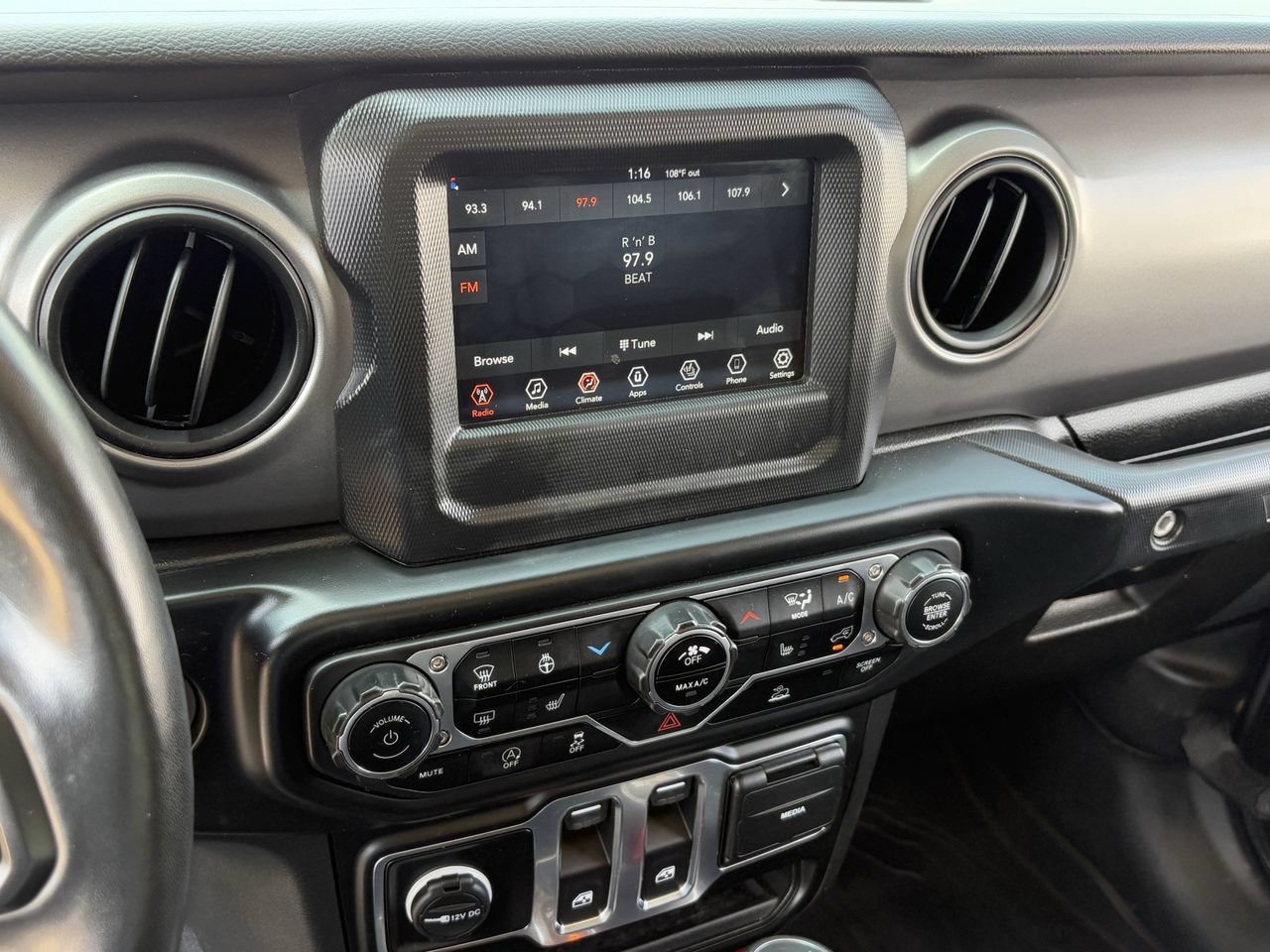 Used 2023 Jeep Wrangler Sport AWD/4WD image 20