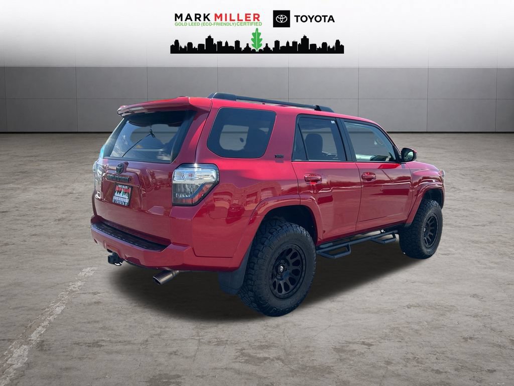 Used 2016 Toyota 4Runner SR5 AWD/4WD image 6
