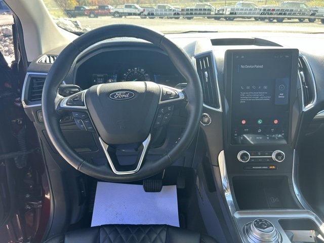 Used 2024 Ford Edge Titanium image 17
