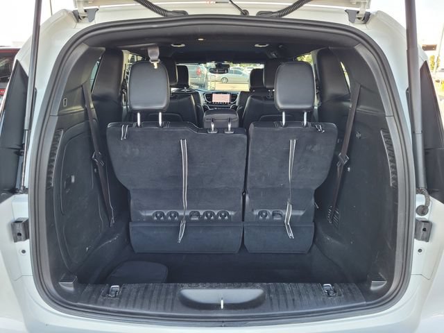 Certified 2024 Chrysler Pacifica Limited FWD image 19