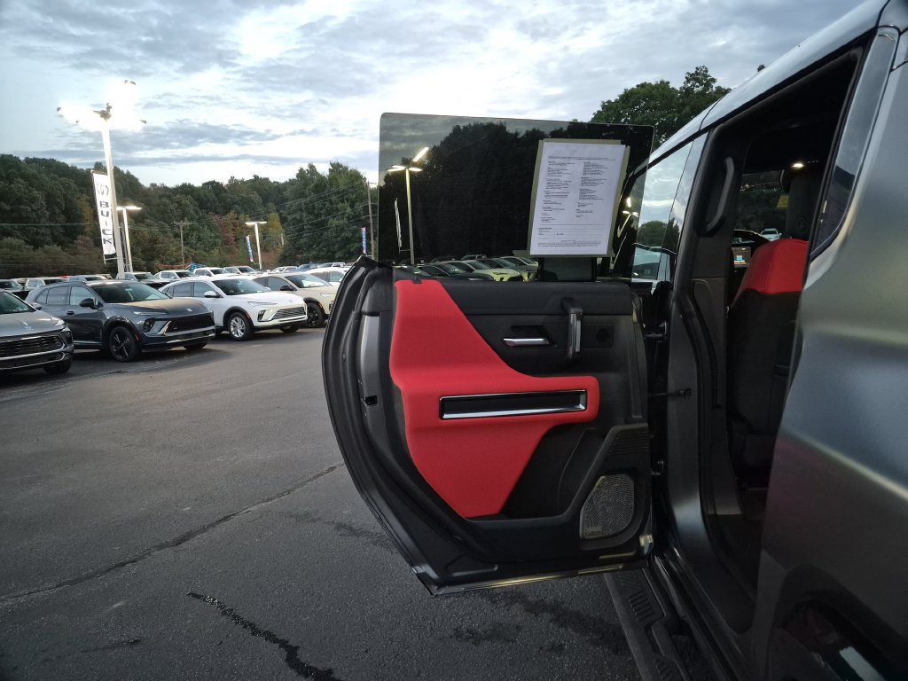 Used 2026 GMC Hummer EV 3X w/ Carbon Fiber Edition Package AWD/4WD image 30