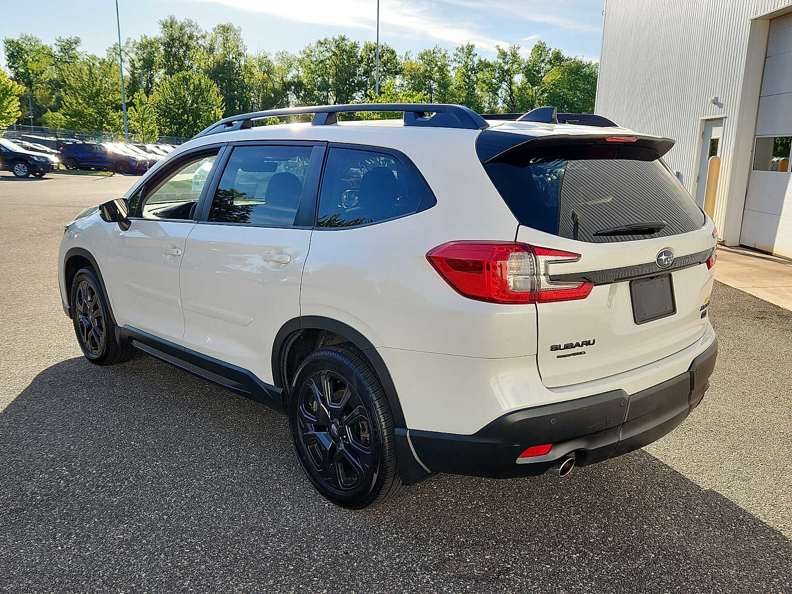 Used 2023 Subaru Ascent Onyx Edition AWD/4WD image 4