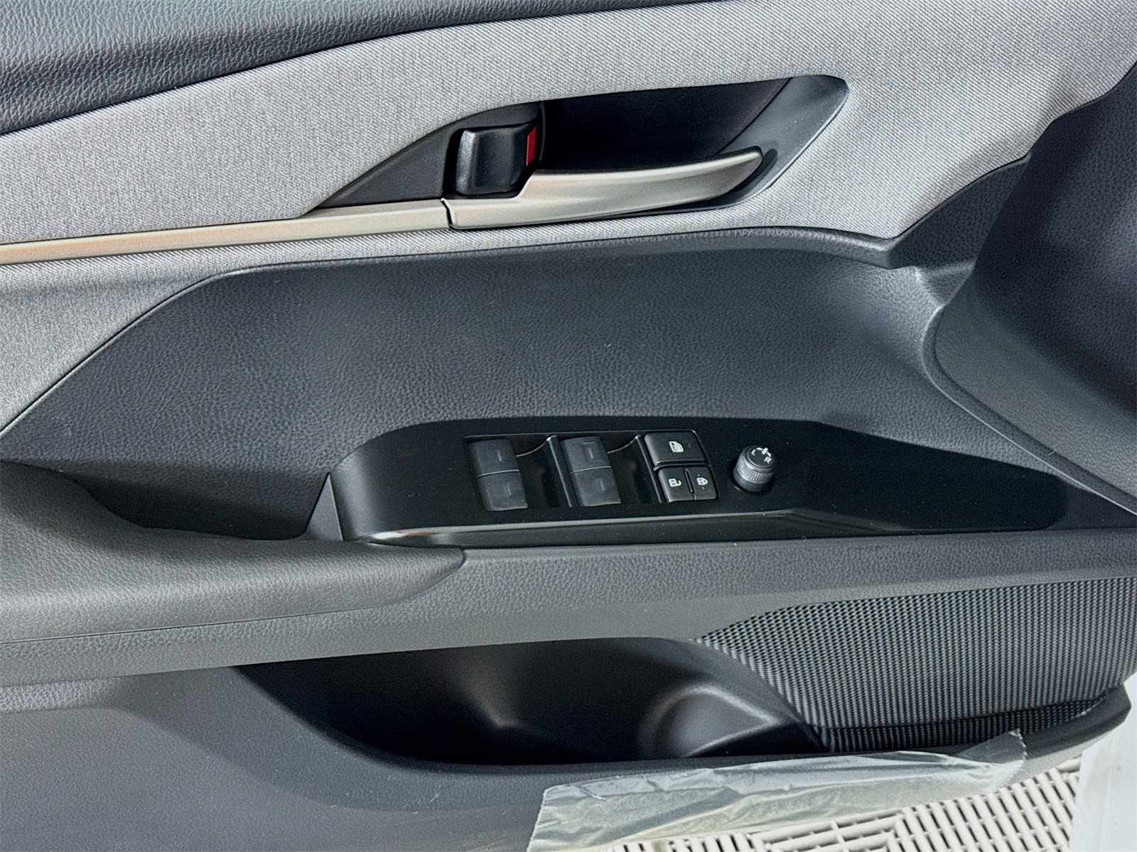 New 2026 Toyota Camry LE image 16