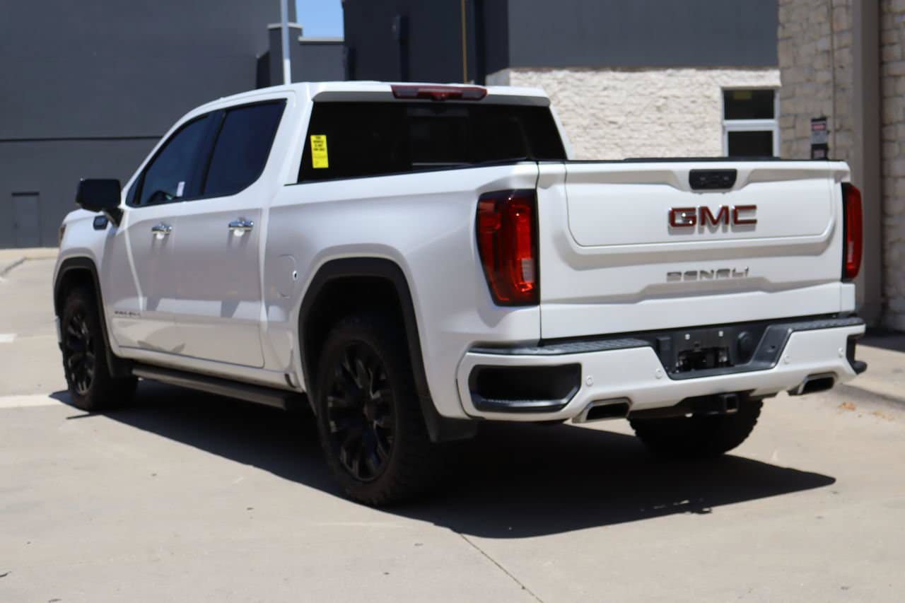Used 2022 GMC Sierra 1500 Denali w/ Denali Reserve Package AWD/4WD image 3