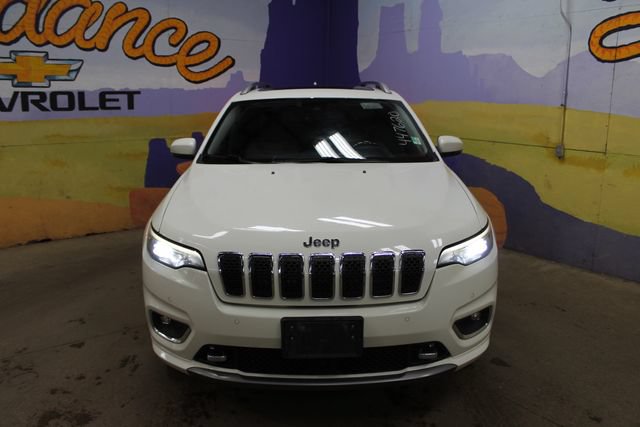 Used 2019 Jeep Cherokee Overland w/ Technology Group AWD/4WD image 3
