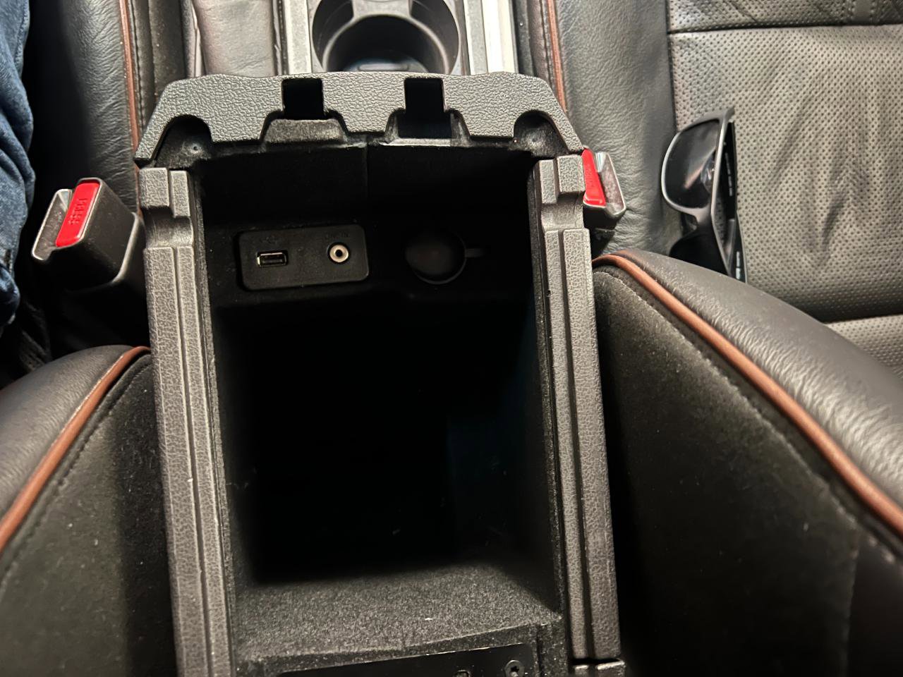 Used 2012 Lincoln MKZ FWD image 48