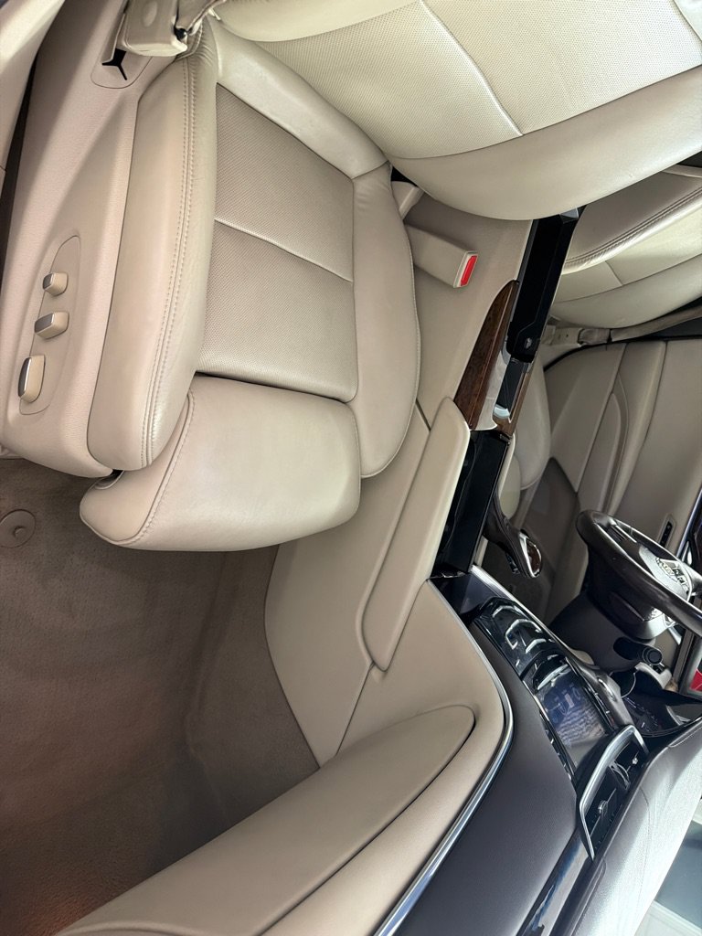 Used 2014 Cadillac XTS Luxury FWD image 23
