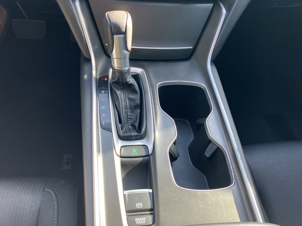 Used 2018 Honda Accord EX image 22