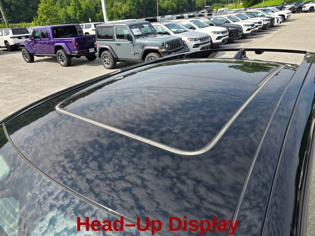 Used 2024 Jeep Wagoneer Launch Edition AWD/4WD image 18