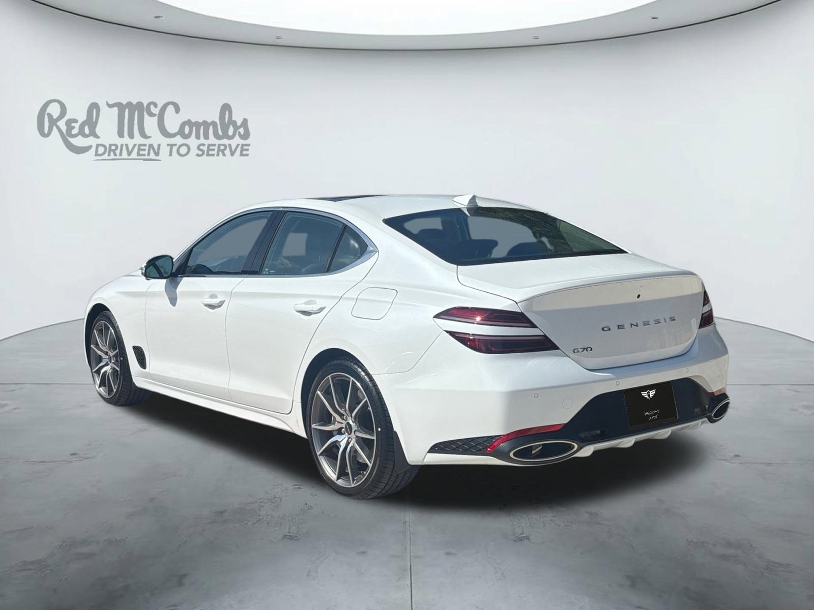 Used 2026 Genesis G70 2.5T Prestige image 3