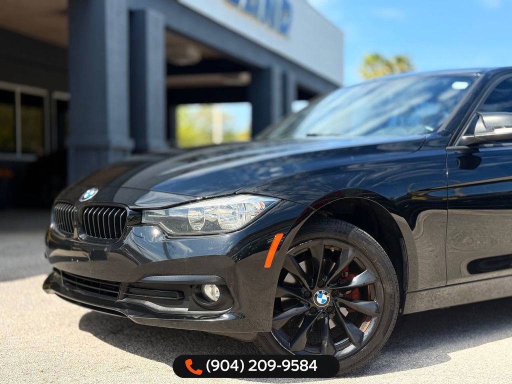 Used 2016 BMW 320i xDrive Sedan image 2