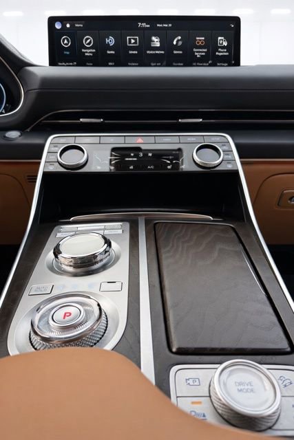 Used 2023 Genesis GV80 3.5T Prestige w/ Prestige Package image 18