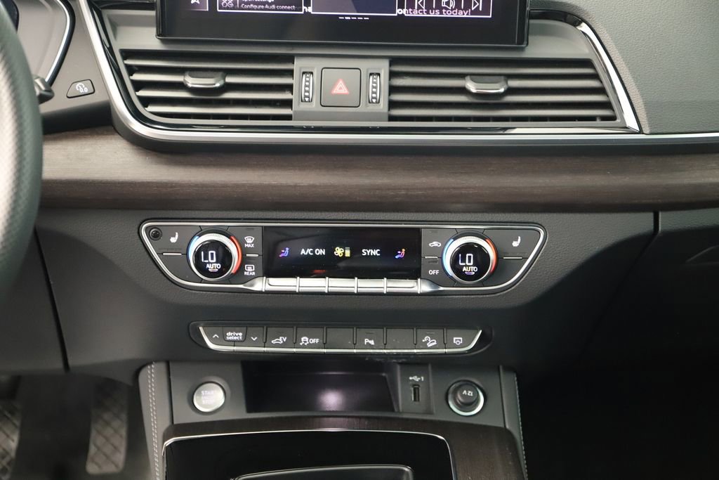 Used 2025 Audi Q5 e Premium Plus w/ Premium Plus Package image 20