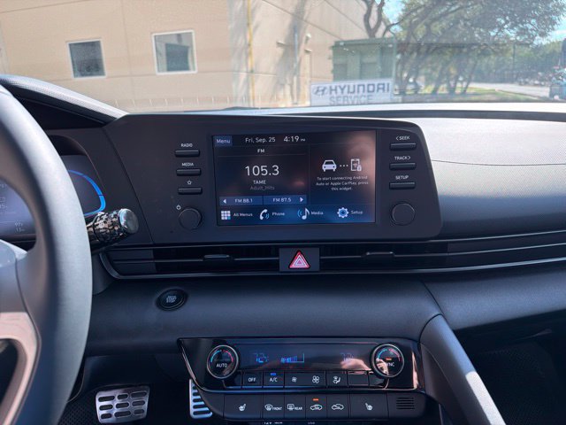 New 2026 Hyundai Elantra SEL Sport FWD image 23