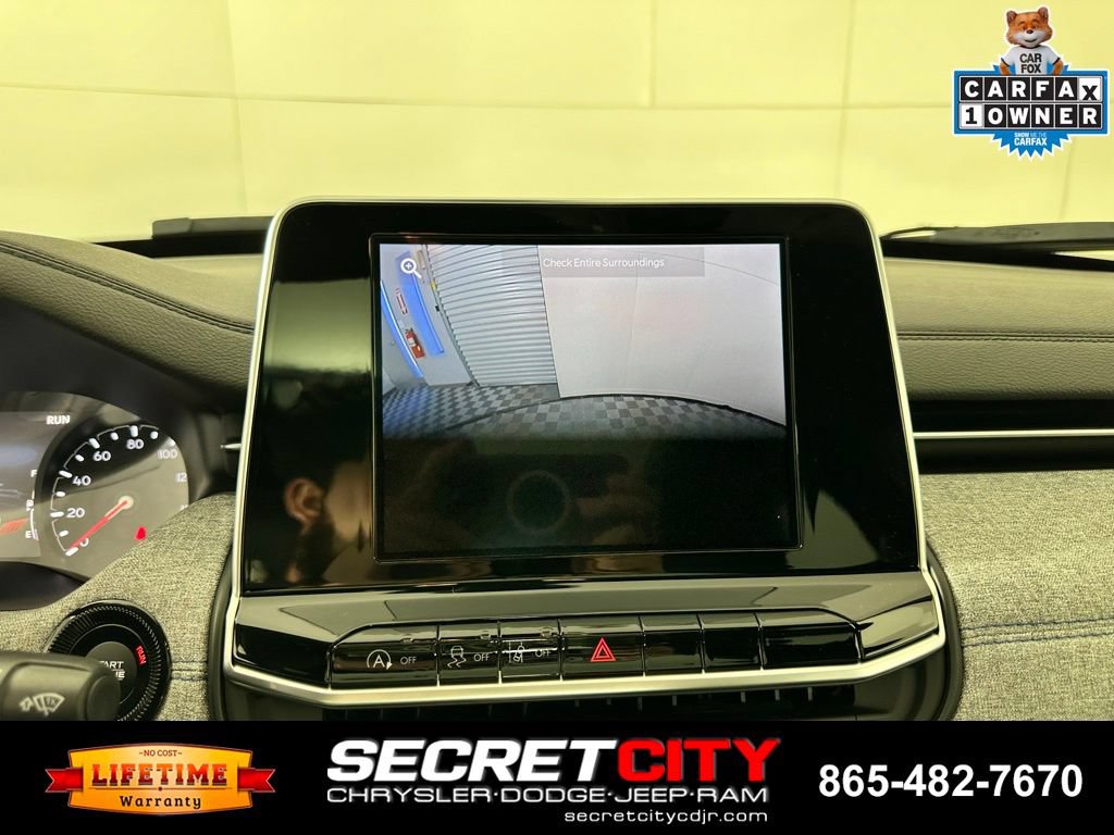 Used 2025 Jeep Compass Latitude w/ Sun & Sound Group AWD/4WD image 23
