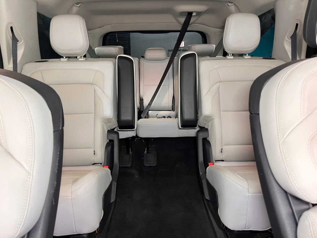 Used 2025 Lincoln Navigator L Reserve image 28