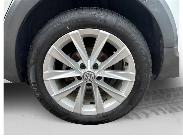 Used 2017 Volkswagen Golf Alltrack S AWD/4WD image 17