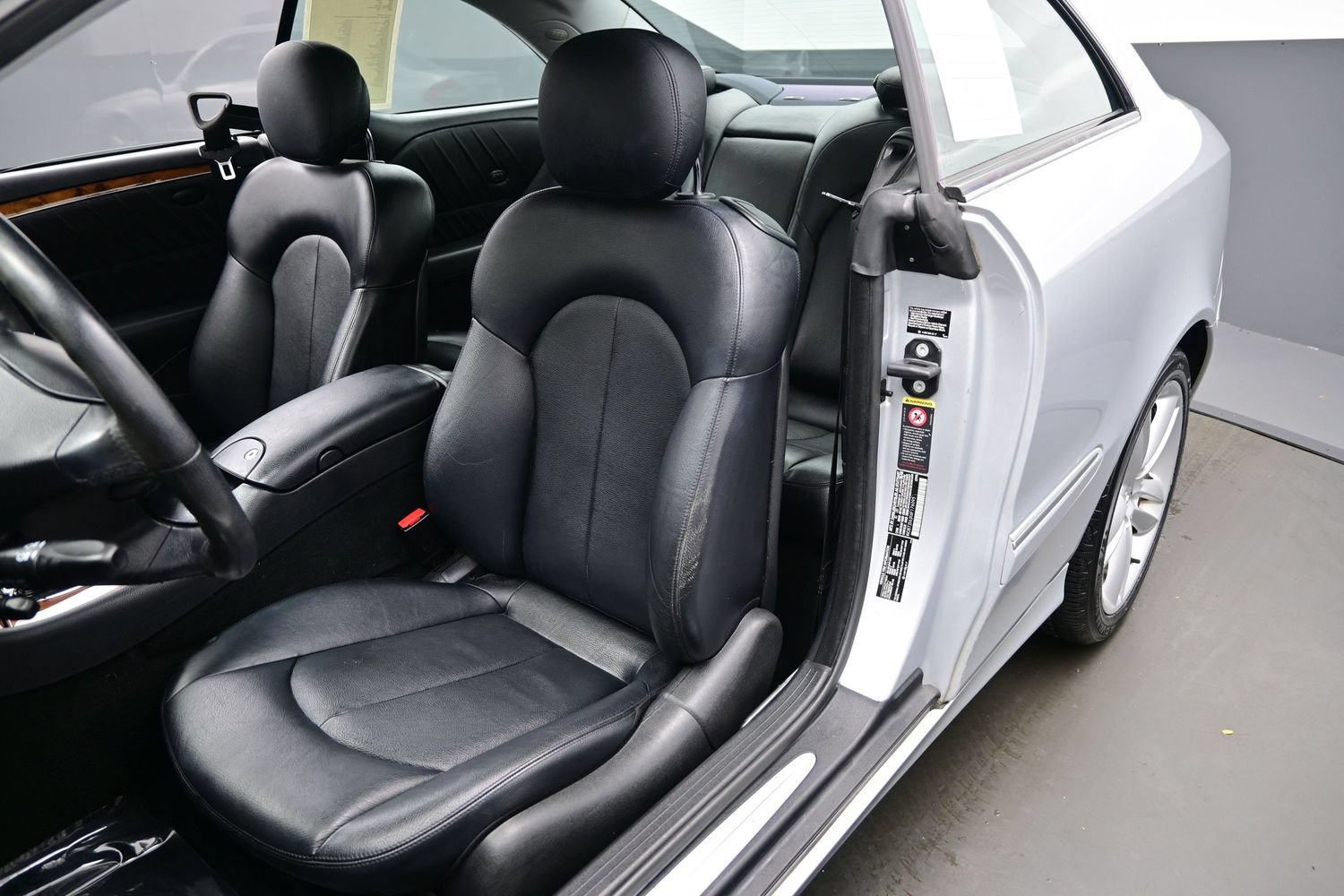 Used 2006 Mercedes-Benz CLK 350 Coupe image 12