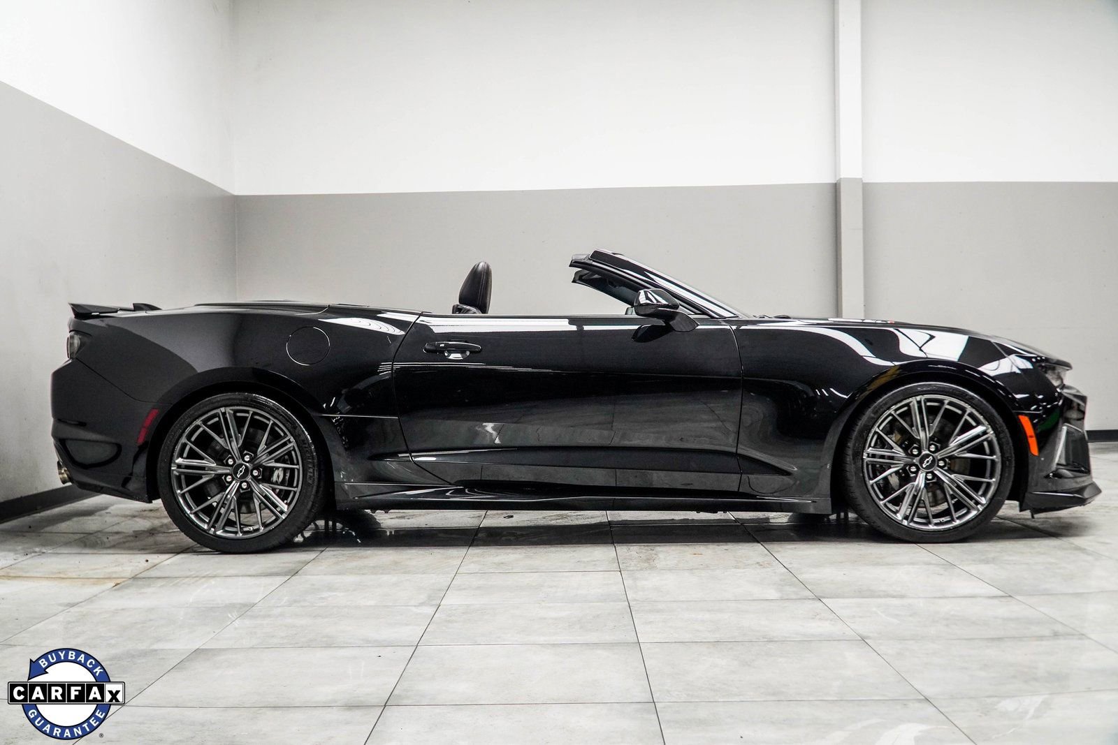 Used 2021 Chevrolet Camaro ZL1 RWD image 6