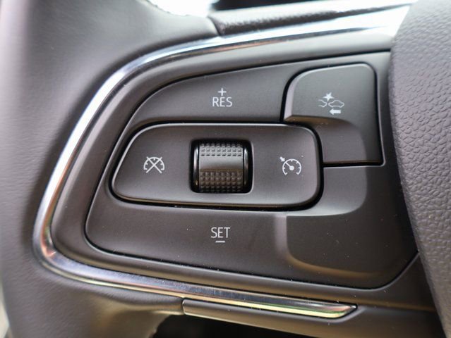 Used 2025 Buick Envista Sport Touring image 32